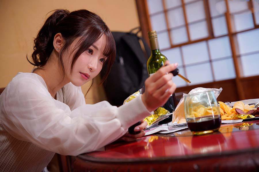 Gặp lại bạn thuở nhỏ thanh niên chuốc thuốc mê rồi địt