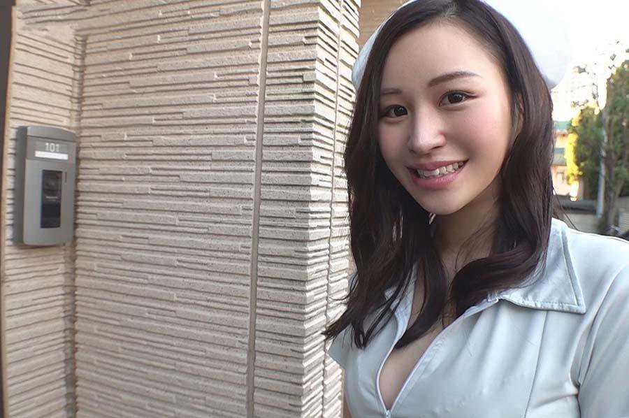 Dịch vụ điều trị bệnh về sinh lý tại nhà của cô y tá cực quyễn rũ