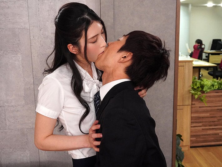 Suzu Honjo dâm nữ và chuyện tình vụng trộm